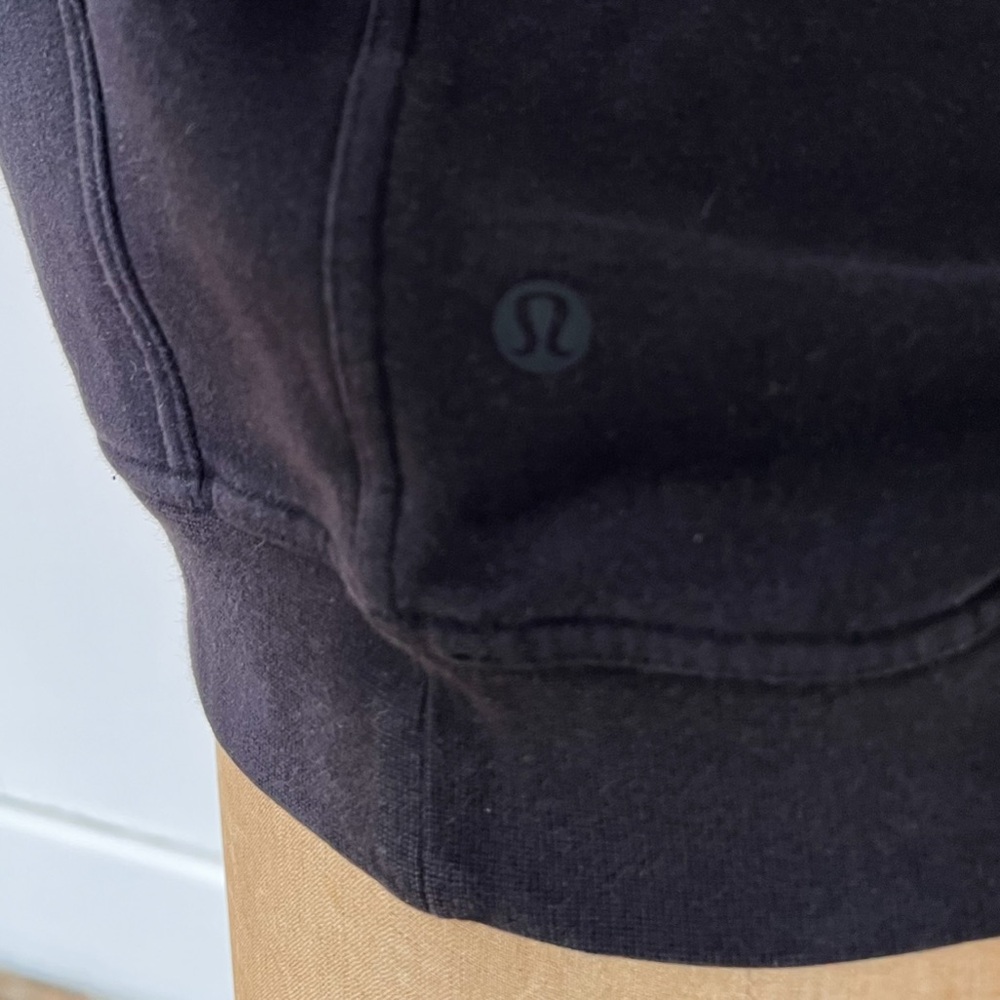 Lululemon Black Sweatshirt Lululemon Hoodie Size 6 Fits like Size 4 - Picture 3 of 6